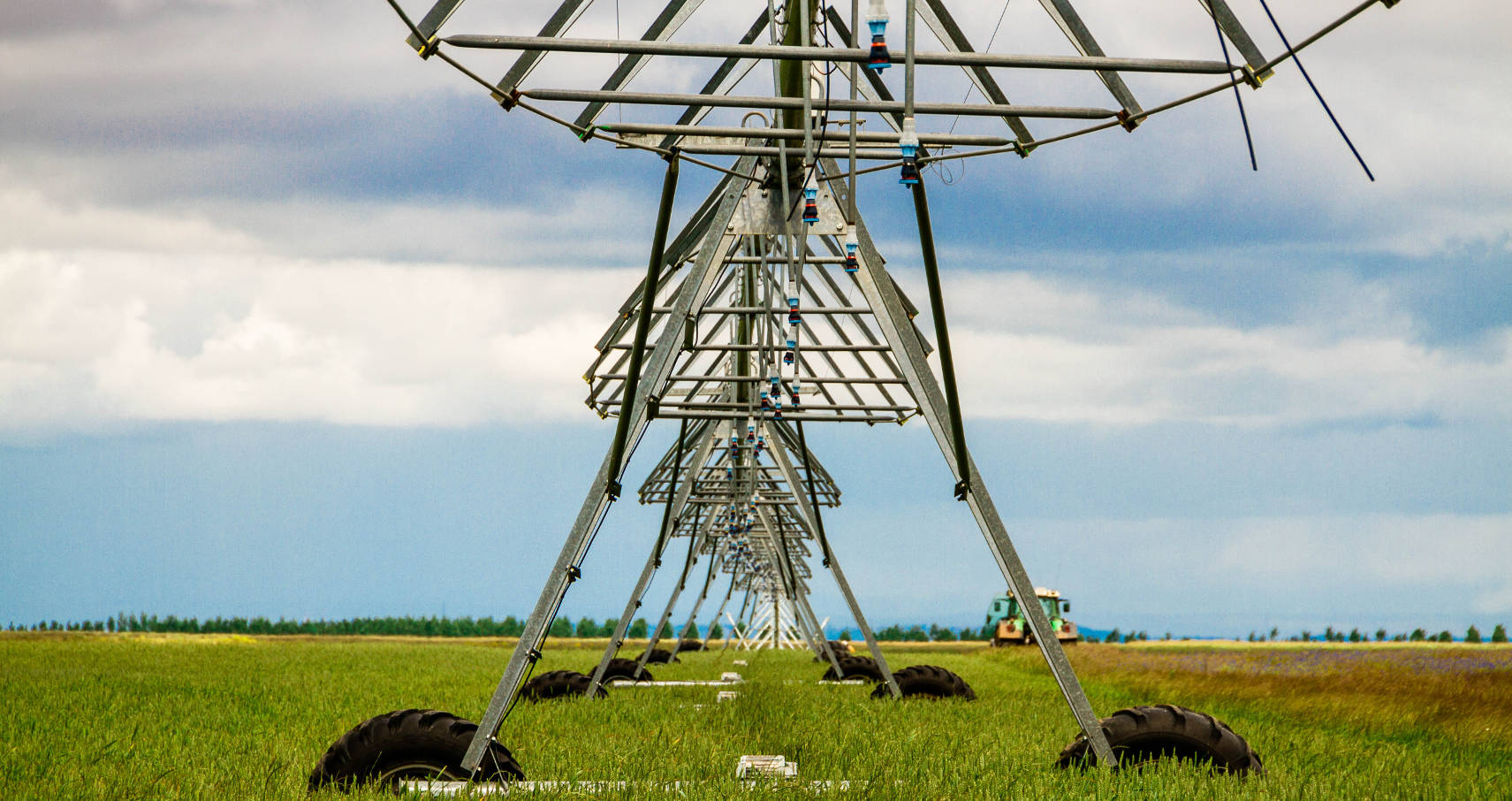 20160529 3520 Debajo De Pivot Red